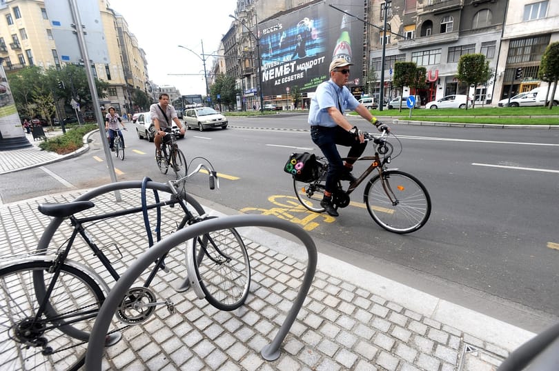 23 millió forintnyi benzint spóroltak meg a munkába bringázók Budapesten
