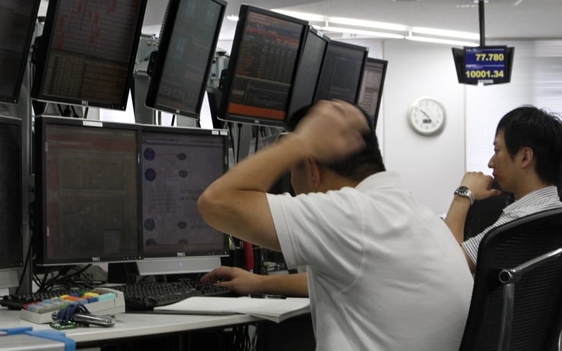 4400 milliárd dollárt buktak a világ tőzsdéi