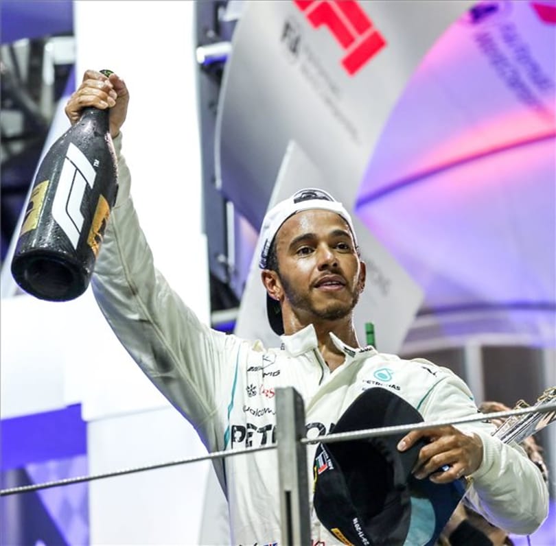 Hamilton-győzelemmel ért véget az idei F1-szezon