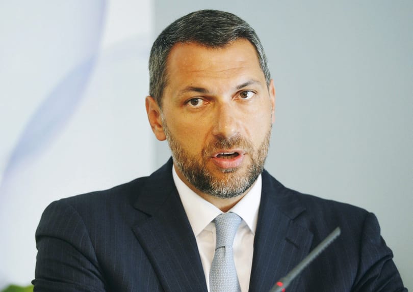 Ma viszi a kormány elé Lázár a 