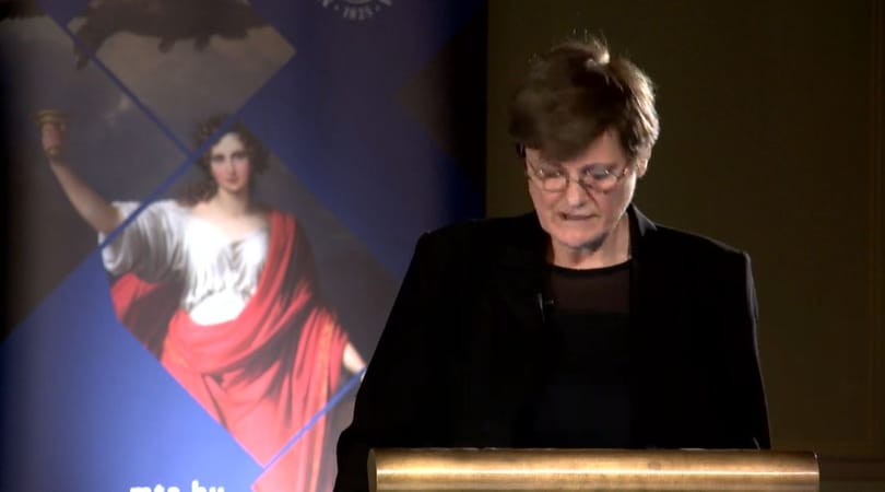 Itt nézheti vissza Karikó Katalin előadását a Magyar Tudományos Akadémián 