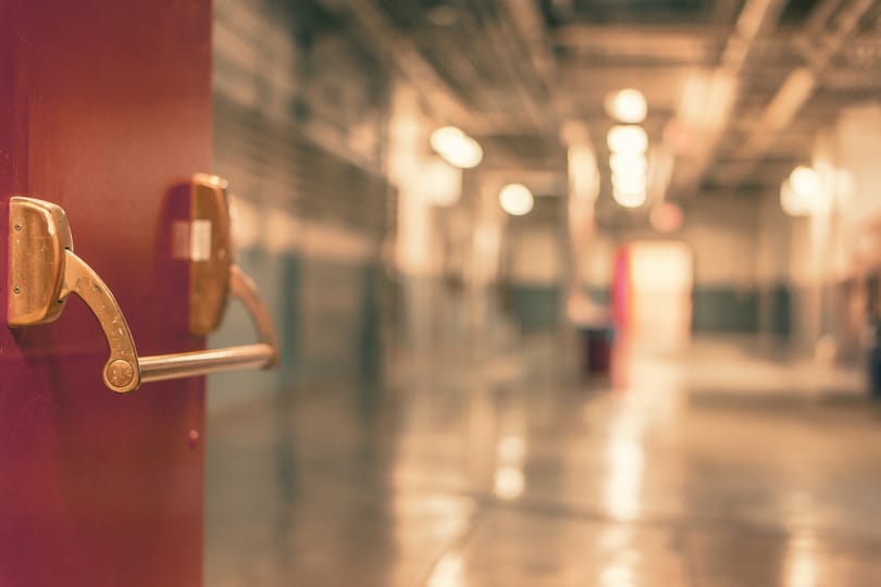 227 ember került kórházba Indiában egy rejtélyes betegség miatt