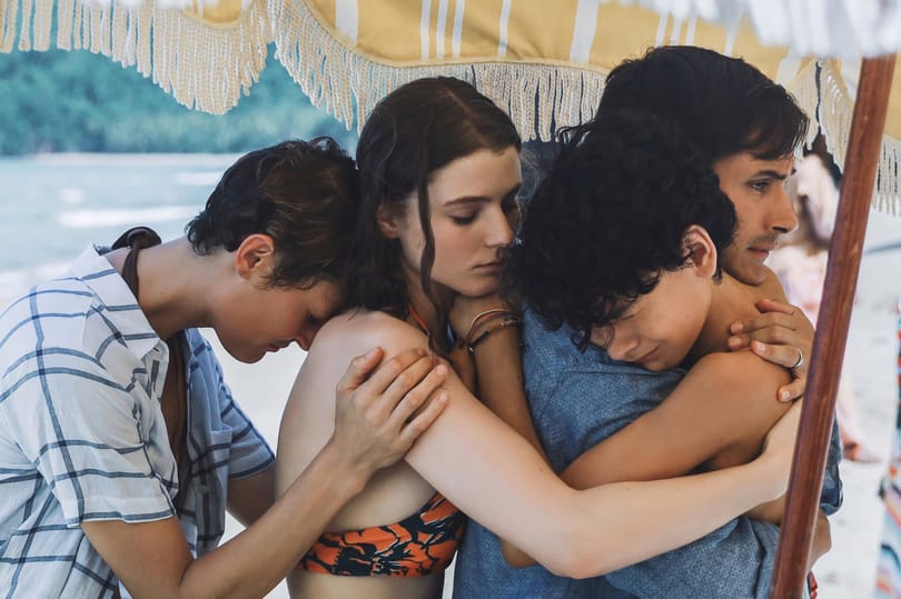 Bizarr időutazásra invitál a Hatodik érzék rendezőjének új filmje