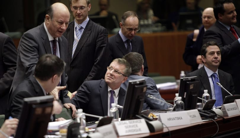 Vádirat az IMF-től: ha így marad, megyünk a levesbe