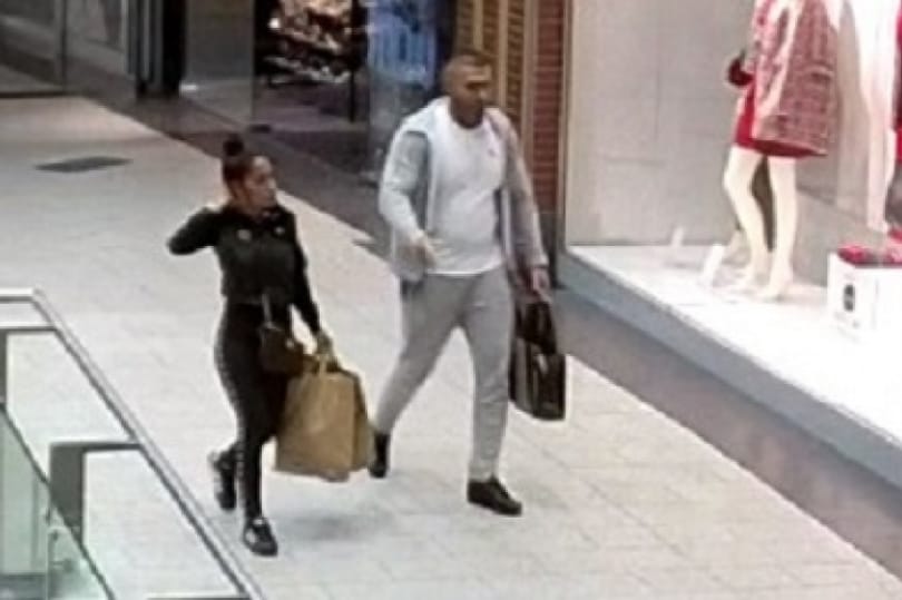 Látta ezt a két embert? Alaposan elvertek egy biztonsági őrt a WestEndben