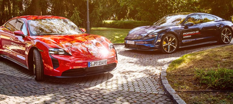 Egy végtére két vágta – Porsche 911 Turbo S és Taycan Turbo S menetpróba