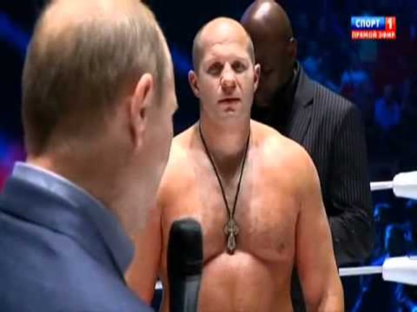 Videó: kifütyülték Putyint a ringben
