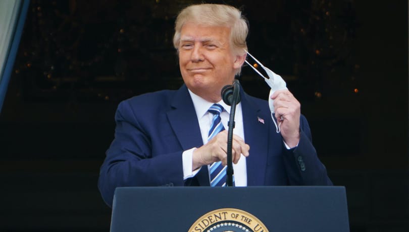 Trump szerint immunissá vált a koronavírusra, a Twitter rögtön bevetette új fegyverét
