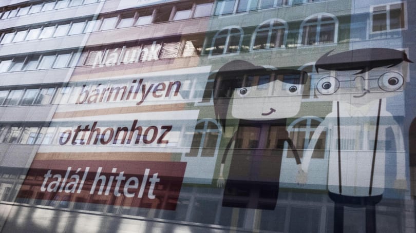 Megállt a hitelek drágulása, két nagybank már csökkentette a kamatait