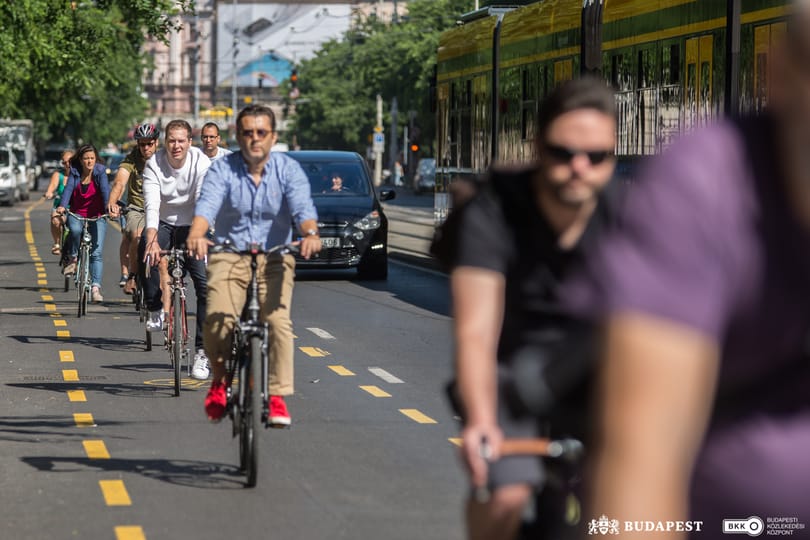 Orbánéktól kérik a bringázók, hogy támogassák pénzzel a munkába járást