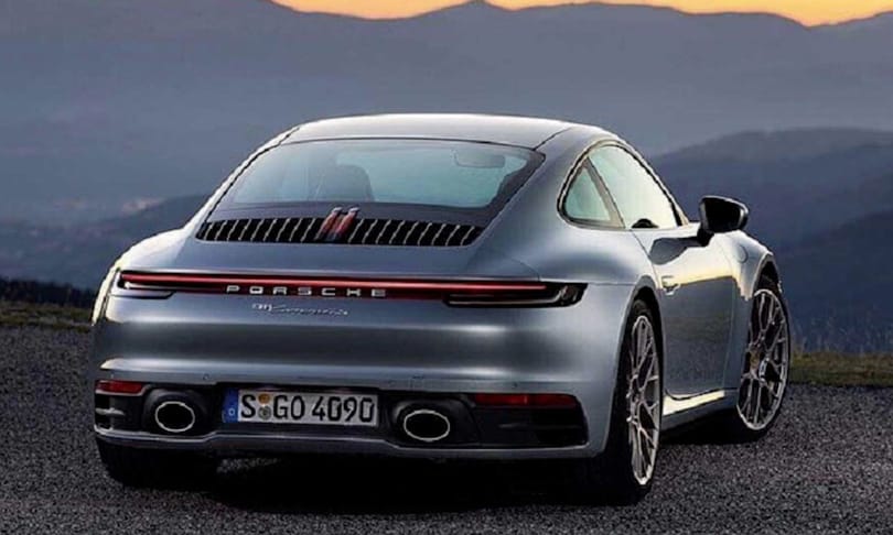 Kiszivárgott gyári fotókon a teljesen új Porsche 911