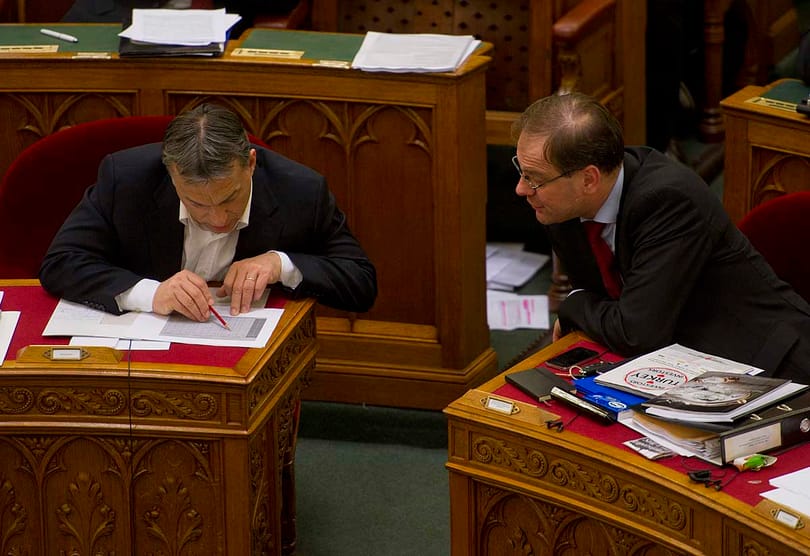 Így „konszolidálna” a kormány: képtelen visszavenni a Fidesz a tempóból