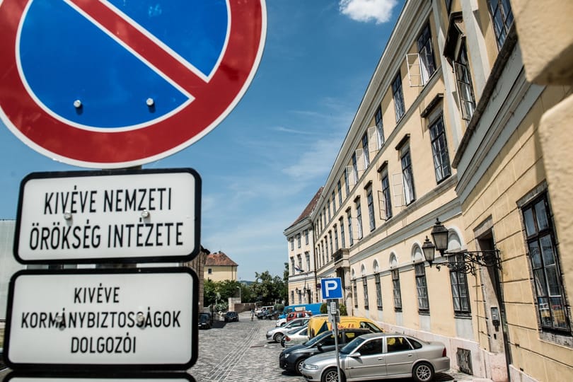 Orbán új helyének kialakítása még több pénzt visz el