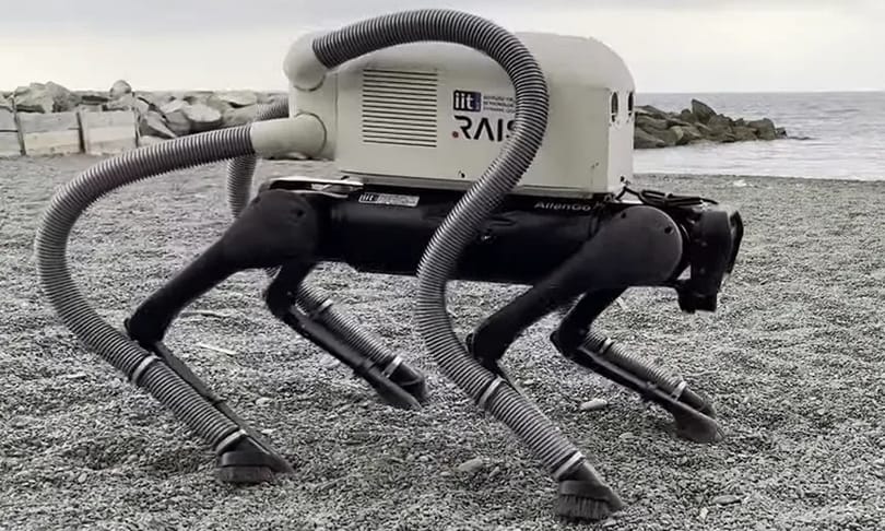 Porszívót szereltek a robotkutya lábaira, és ennek tényleg van értelme: felszedi a csikkeket
