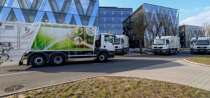 Alig 4000 forintért „tankolják” az elektromos kukásautókat, amilyet Debrecenben is használnak