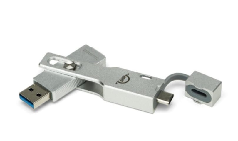 Gyorsan mentene a gépéről? Ez az SSD akkora, mint egy pendrive, és 2048 GB adat fér el rajta