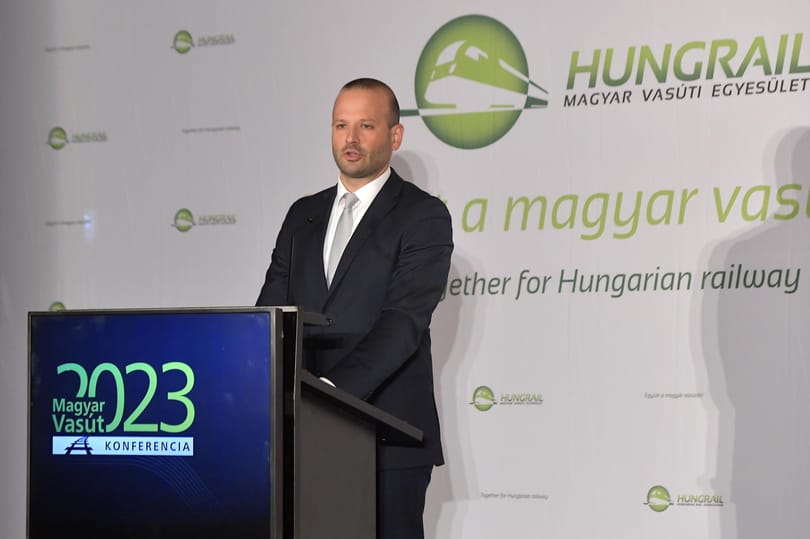 Államtitkár: Annyi pénzt kellene a MÁV-ra költeni, amennyit az uniós pénzekkel együtt sem lehet kigazdálkodni