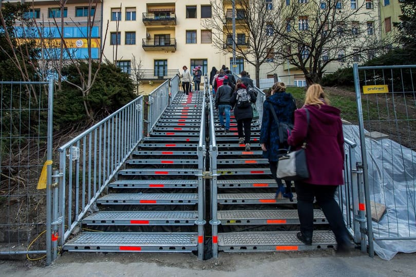 Ilyet sem lehetett még látni a Széll Kálmán téren – fotók