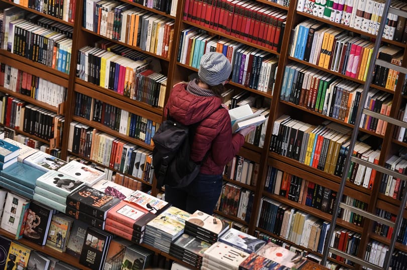 Állami ellenőrzés alá vonnák a könyvkiadást is