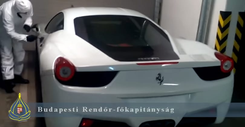 Megköszönték a visszaszerzett Ferrarikat a magyar rendőröknek
