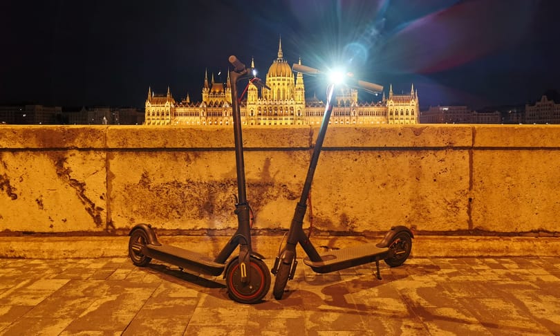 Milyen gyorsan és milyen messzire lehet eljutni a Xiaomi elektromos rollerjeivel?