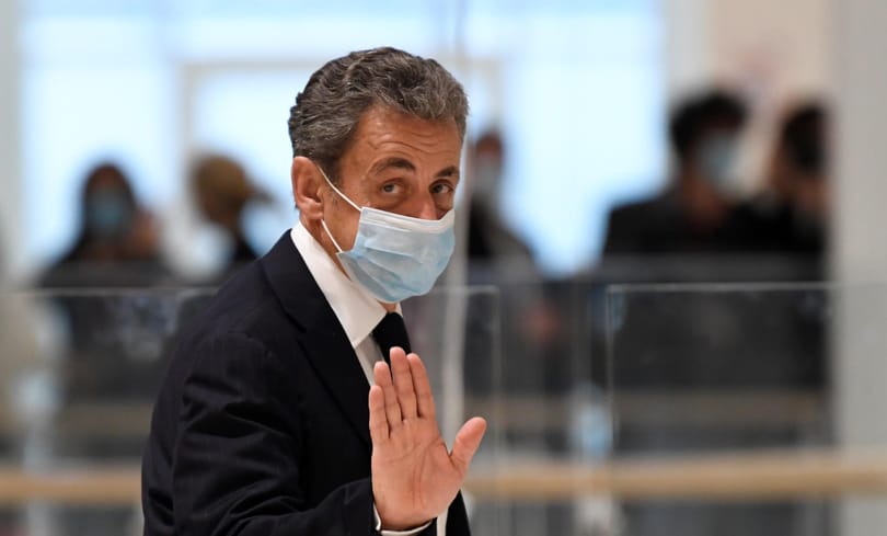 Máris felfüggesztették Nicolas Sarkozy korrupciós perét