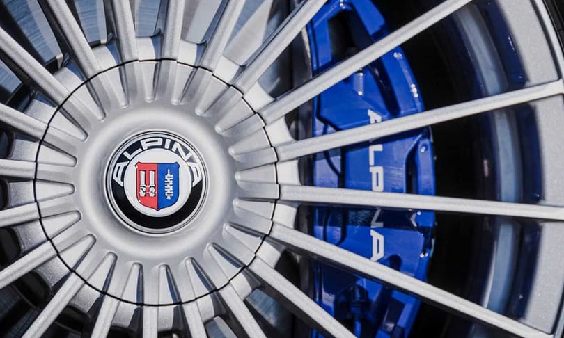 Ha esetleg lassú a BMW M8: 324 km/h-ig gyorsul az új Alpina B8