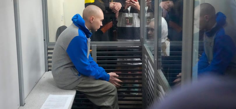 Életfogytiglani börtönbüntetést kapott az első orosz katona, akit az ukrajnai háború miatt ítéltek el