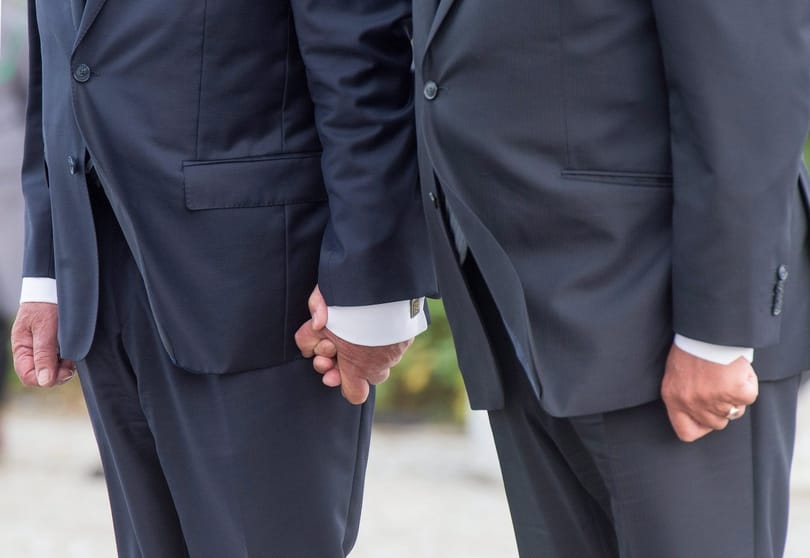 Egy betű elvételével üresítené ki az élettársi kapcsolatokat a kormány