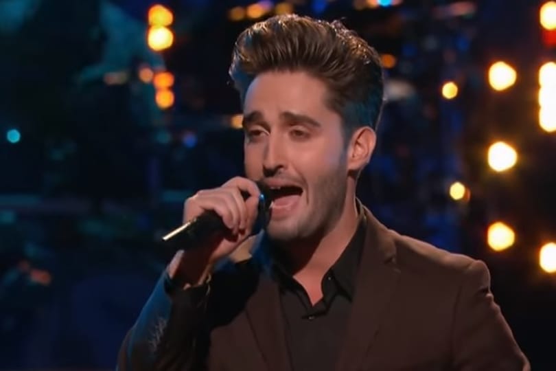 Nem őt választották, de továbbjutott Király Viktor a The Voice-ban – videó