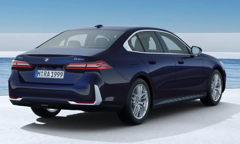 Dehogy halott a dízel: itt a bivalyerős és szerény fogyasztású 6 hengeres új BMW 540d