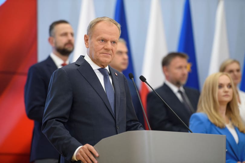 Donald Tusk átalakította kormányát, ez lehet az utolsó esélye