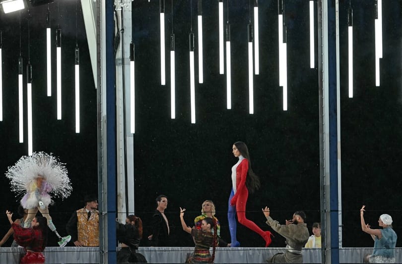 Bocsánatot kért az olimpia szervezőbizottsága a megnyitó show-ja miatt, amelyikben sokan az Utolsó vacsora paródiáját látták