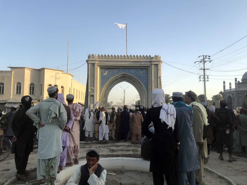 Kimenekítettek 26 magyart Kabulból