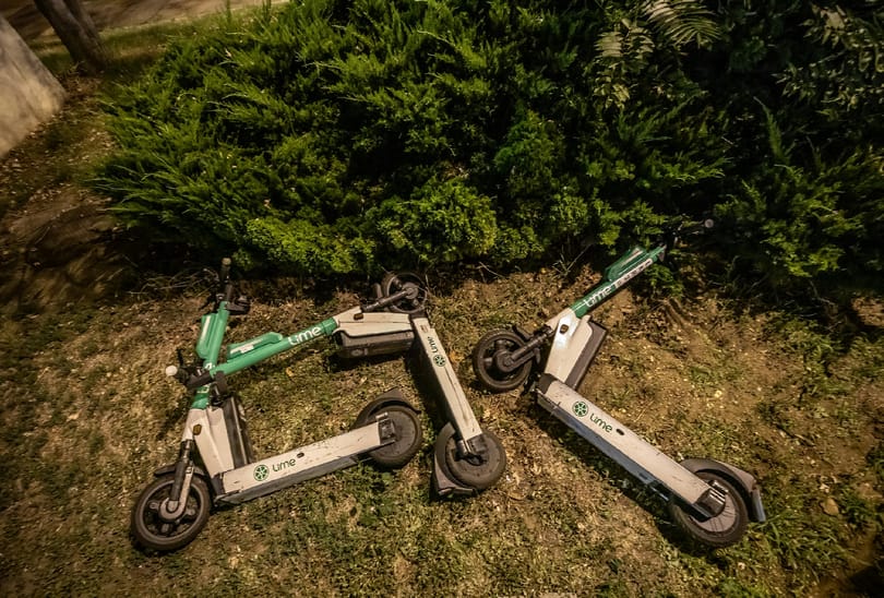 Beszólt a gyalogos a rolleresnek, aki úgy megütötte, hogy életveszélyesen megsérült