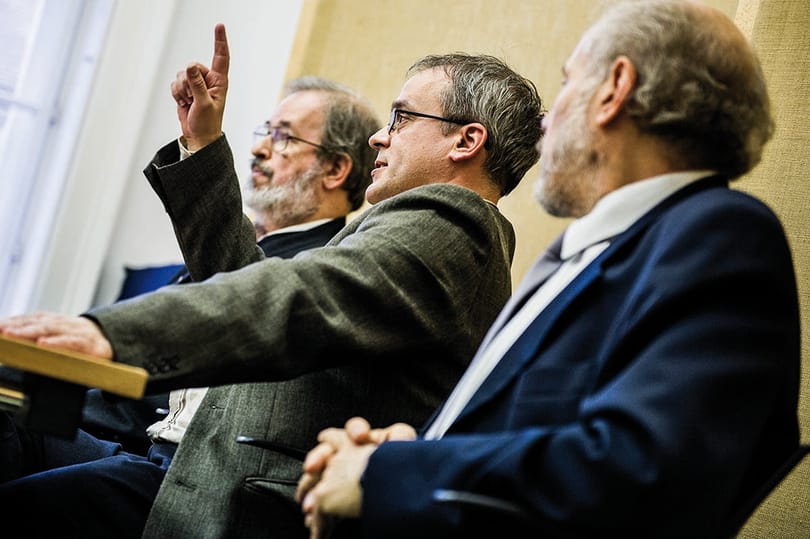 Nyolc ember átvilágította a NAV-ot két nap alatt