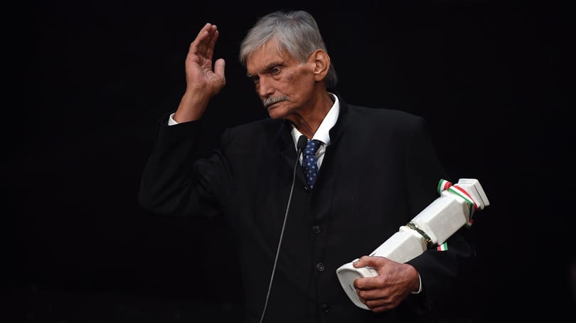 Domborművet kap Wichmann Tamás