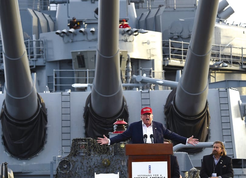 88 nyugalmazott főtiszt állt Trump mellé