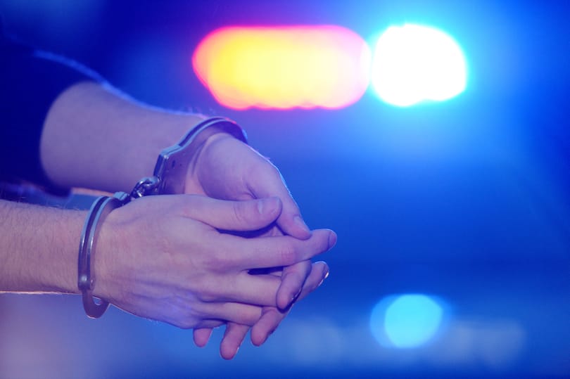 Letartóztatták és kiadhatják Svájcnak a gyilkosságért körözött amerikai férfit, akit a szabolcsi rendőrök fogtak el