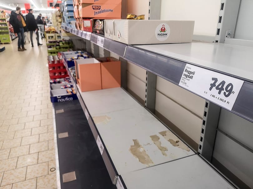 A pszichiáter tanácsa koronavírus ellen: ne üljünk fel a pletykavonatra!