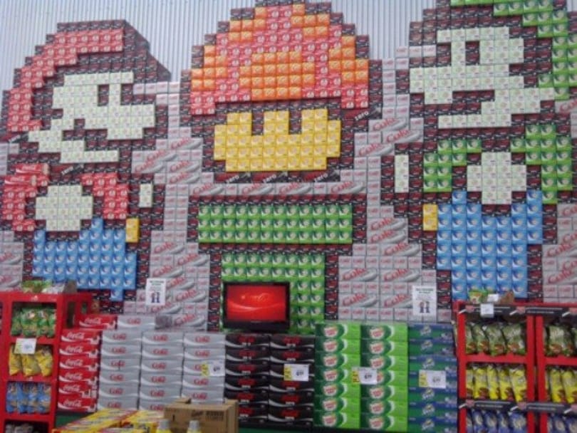 Super Mario kólában utazik