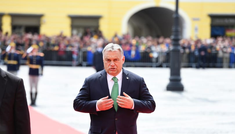 Orbán köszöni, de nem vitázik Timmermansszal