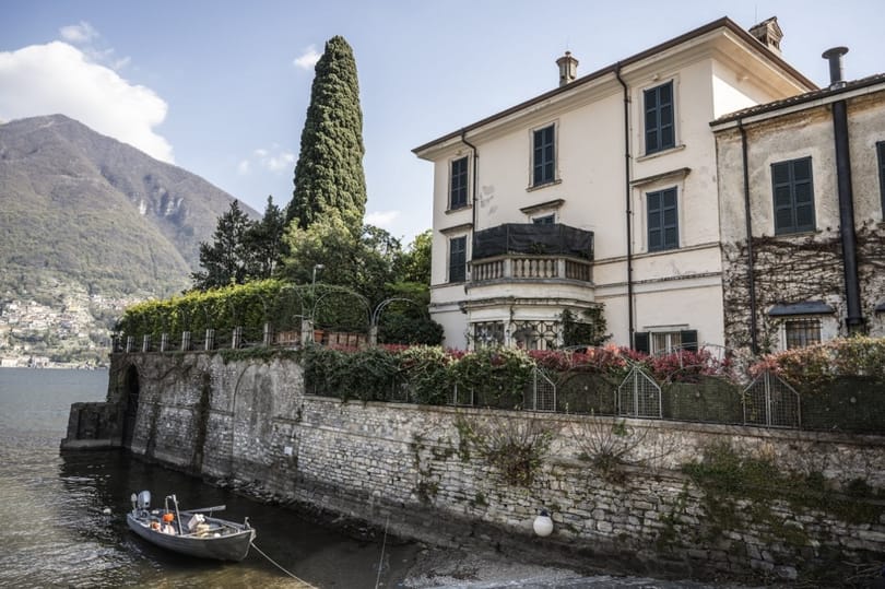 Ha meg akarta volna venni George Clooney luxusvilláját, van egy rossz híre a színésznek