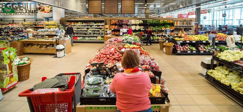 Megszabja a Spar, miből mennyit lehet vásárolni