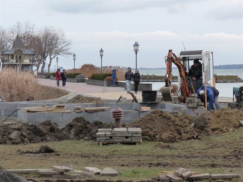 Keszthelyen átépítik a Balaton-partot