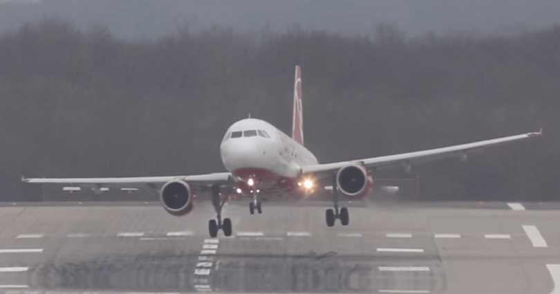 Veszélyesen nehéz volt leszállni tegnap a düsseldorfi reptéren – videó