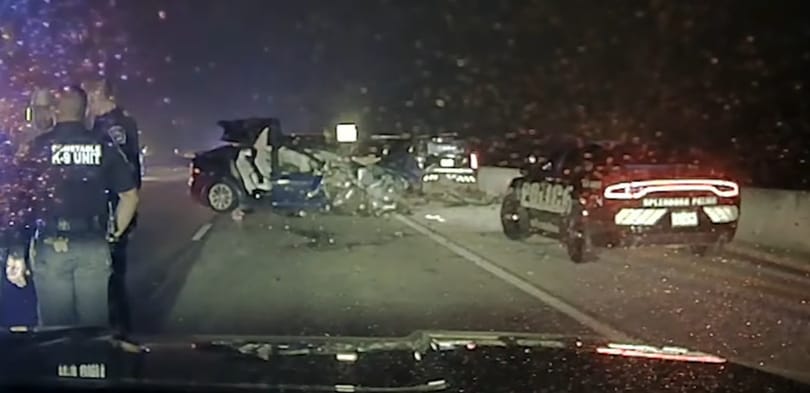 Százötvenszer figyelmeztette a részeg sofőrt a Tesla Autopilot, mégis horrorbaleset lett a vége