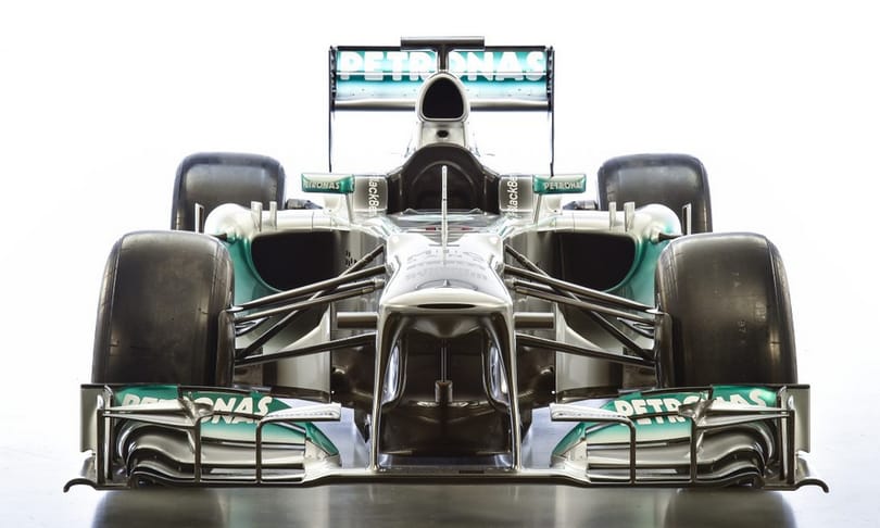 Eladó Hamilton legendás F1-autója, amivel a Hungaroringen nyert