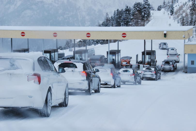 Hogyan vezessünk havon - téli tréning a BMW-vel