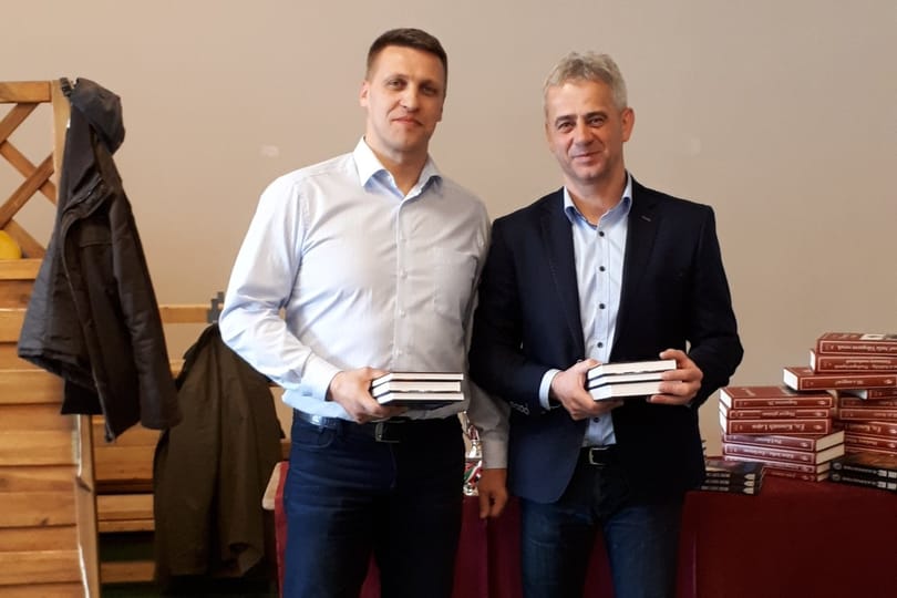 Nemzetközi sakkversenyből is fideszes kampányrendezvény lett
